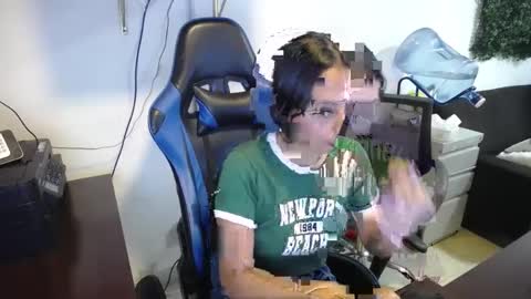 Snapshot of natashax_hot chatting on 02-12-25, 07:35 Natashax online show from 02-12-25, 07:35