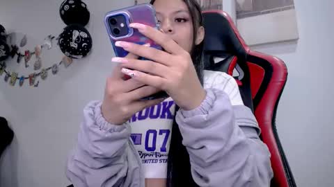 Snapshot of natashax_hot chatting on 10-17-25, 10:01 Natashax online show from 10-17-25, 10:01