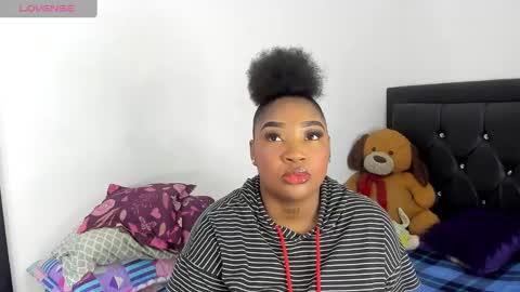 Snapshot of natassha_brown chatting on 12-12-24, 11:50 Natassha online show from 12-12-24, 11:50