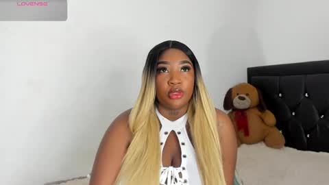 Snapshot of natassha_brown chatting on 01-30-25, 03:22 Natassha online show from 01-30-25, 03:22