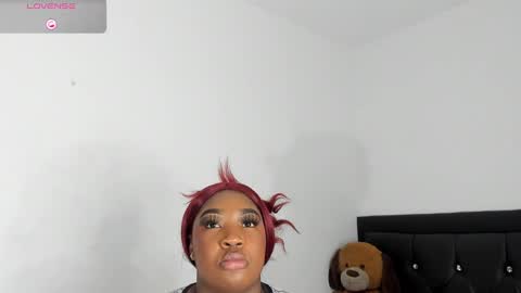 Snapshot of natassha_brown chatting on 02-15-25, 03:31 Natassha online show from 02-15-25, 03:31