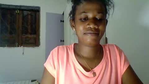 Snapshot of nathalia20005 chatting on 11-25-25, 01:16 nathalia20005 online show from 11-25-25, 01:16