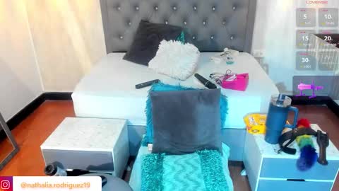 N A T H A L I A online show from 11-04-25, 04:39