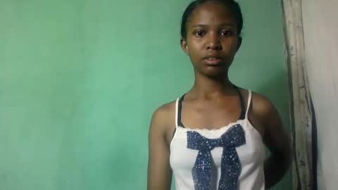 nathalie004 online show from 10-21-25, 05:19