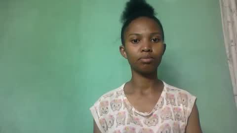 nathalie004 online show from 10-23-25, 05:51