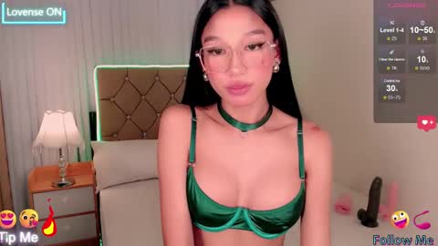   please follow me guyss online show from 02-22-25, 09:23