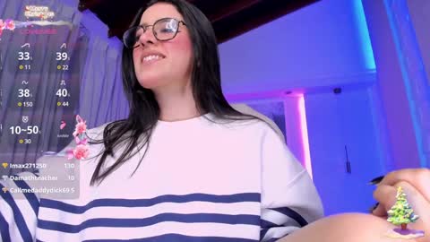 Snapshot of nathalie_rivers chatting on 12-17-24, 06:13 NATHALIE online show from 12-17-24, 06:13