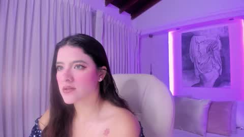 Snapshot of nathalie_rivers chatting on 10-20-25, 11:10 NATHALIE online show from 10-20-25, 11:10