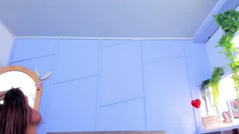 nathalie rossel online show from 11-17-25, 07:52