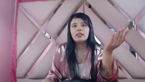 Snapshot of nathaly_low chatting on 02-22-25, 07:45 nathaly low online show from 02-22-25, 07:45