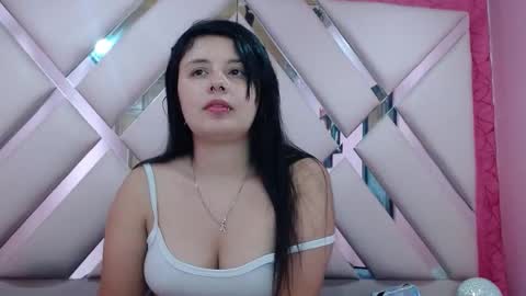 Snapshot of nathaly_low chatting on 11-05-25, 02:55 nathaly low online show from 11-05-25, 02:55