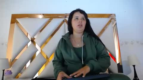 Snapshot of nathaly_sweet23 chatting on 02-24-26, 12:58 Nathaly sweet online show from 02-24-26, 12:58