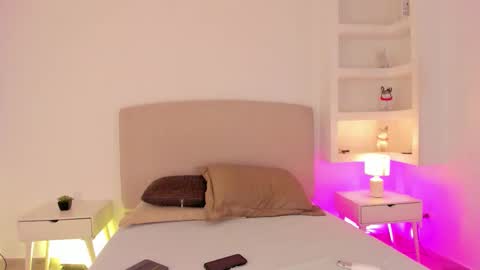 NATHALY  online show from 11-19-25, 10:37