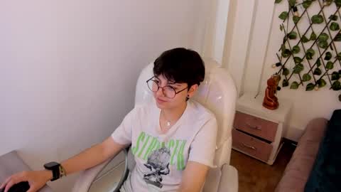 nathalyy_ds online show from 11-24-25, 07:57