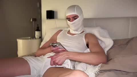 Snapshot of nathan_vanlinden chatting on 01-29-25, 01:37 Nate online show from 01-29-25, 01:37