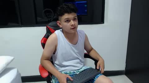 Snapshot of nathanbrookss chatting on 12-16-25, 07:19 NathanBrooks online show from 12-16-25, 07:19