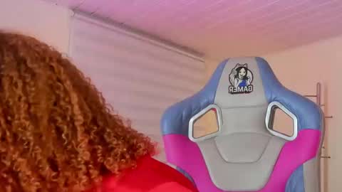 Snapshot of nathasha_gomez_ chatting on 12-23-24, 06:58 Nathasha online show from 12-23-24, 06:58