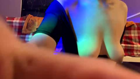 Snapshot of nathespacealien chatting on 09-16-25, 03:46 nathespacealien online show from 09-16-25, 03:46