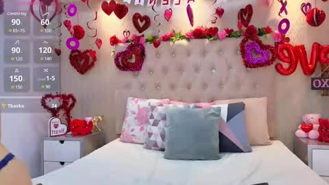 Snapshot of nattyqueen_ chatting on 02-21-25, 02:27 NattyQueen online show from 02-21-25, 02:27