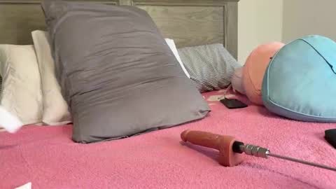 NATTY FIERROS online show from 10-24-25, 06:48