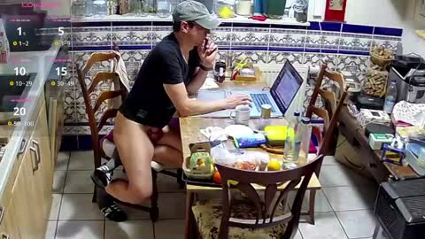 Nature online show from 04-15-26, 05:42