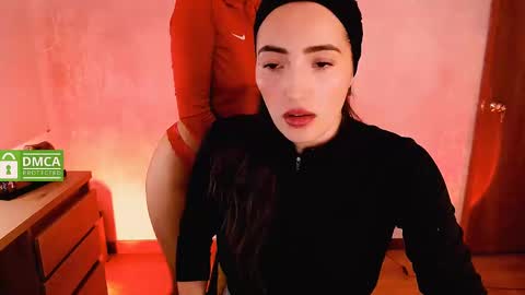 Snapshot of natval_ chatting on 12-14-24, 08:29 Natalia Valeria online show from 12-14-24, 08:29