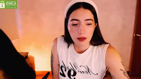 Snapshot of natval_ chatting on 01-09-25, 11:25 Natalia Valeria online show from 01-09-25, 11:25