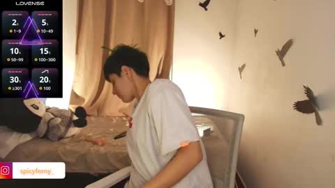 Snapshot of naty_lux19 chatting on 10-25-25, 08:55 Fernanda online show from 10-25-25, 08:55