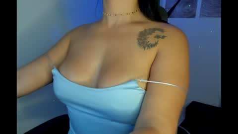 Snapshot of naty_nattty chatting on 01-10-25, 06:42 Natalia online show from 01-10-25, 06:42