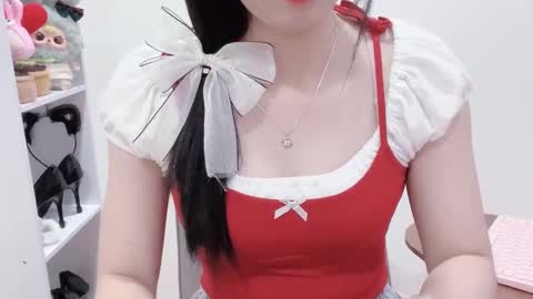 Snapshot of natycutiegirl chatting on 12-04-25, 02:10 Kiki online show from 12-04-25, 02:10