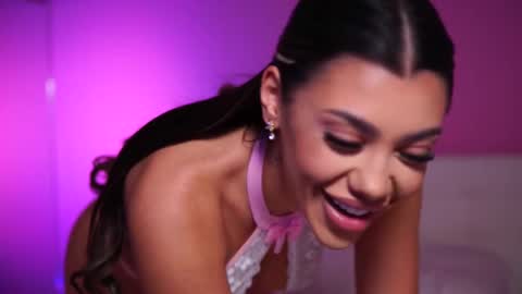 Snapshot of natydesiree chatting on 02-24-25, 10:59 Naty online show from 02-24-25, 10:59