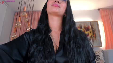 Naty Ferrer online show from 12-17-24, 05:15