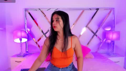 SARA online show from 10-15-25, 11:32