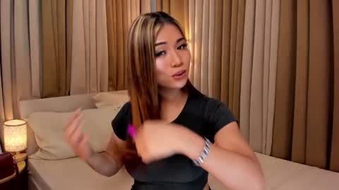 Snapshot of naughty_hunk_yuki chatting on 11-19-25, 06:13 naughty_hunk_yuki online show from 11-19-25, 06:13