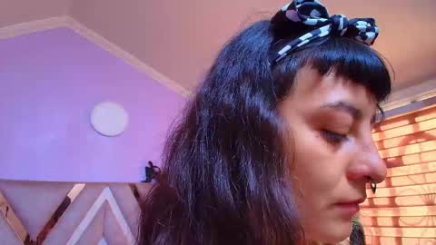 Kitten online show from 10-09-25, 11:30