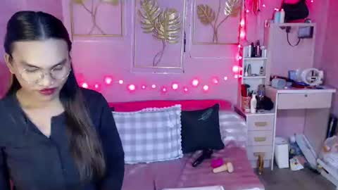 naughty_lorien143 online show from 11-30-25, 12:20