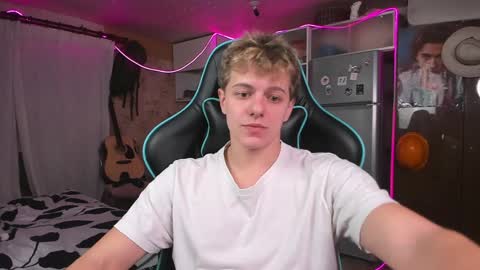Nik online show from 12-08-24, 01:36