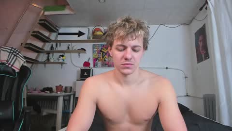 Nik online show from 01-12-25, 12:23