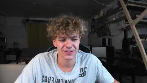 Nik online show from 09-21-25, 05:14