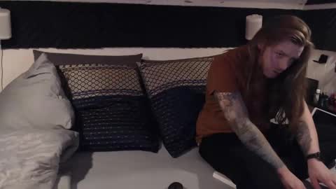 Snapshot of naughty_noisy_neighbors chatting on 01-23-25, 12:14 Freyja and Baldur online show from 01-23-25, 12:14