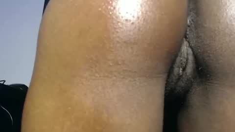 laura online show from 10-21-25, 05:41