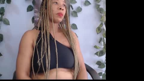 Snapshot of naughty_xxbunny chatting on 01-19-25, 03:53 beauty online show from 01-19-25, 03:53