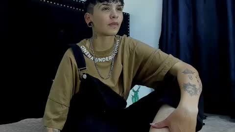 naughtyboy_rs online show from 09-15-25, 03:39