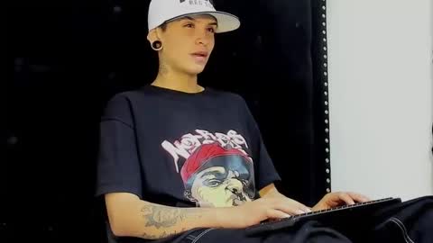 naughtyboy_rs online show from 09-28-25, 04:18