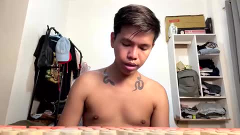 Arch online show from 11-26-25, 11:44