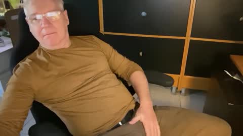 naughtydaddyla online show from 12-14-25, 07:40