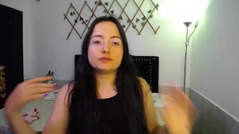 Valeria  online show from 10-21-25, 07:36