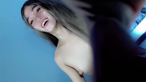 Snapshot of naughtygirlintown chatting on 12-17-24, 05:51 Mariella online show from 12-17-24, 05:51