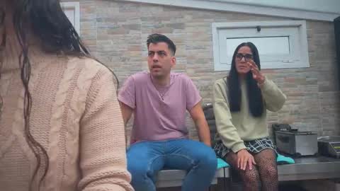 ANDREA STEPH  MIKE online show from 10-09-25, 08:45