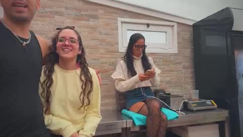 ANDREA STEPH  MIKE online show from 10-15-25, 08:47